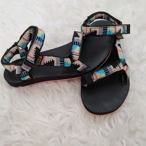 little burgundy teva